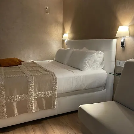 Mamma Mia Boutique - Only Adults 3* توسا ذي مار